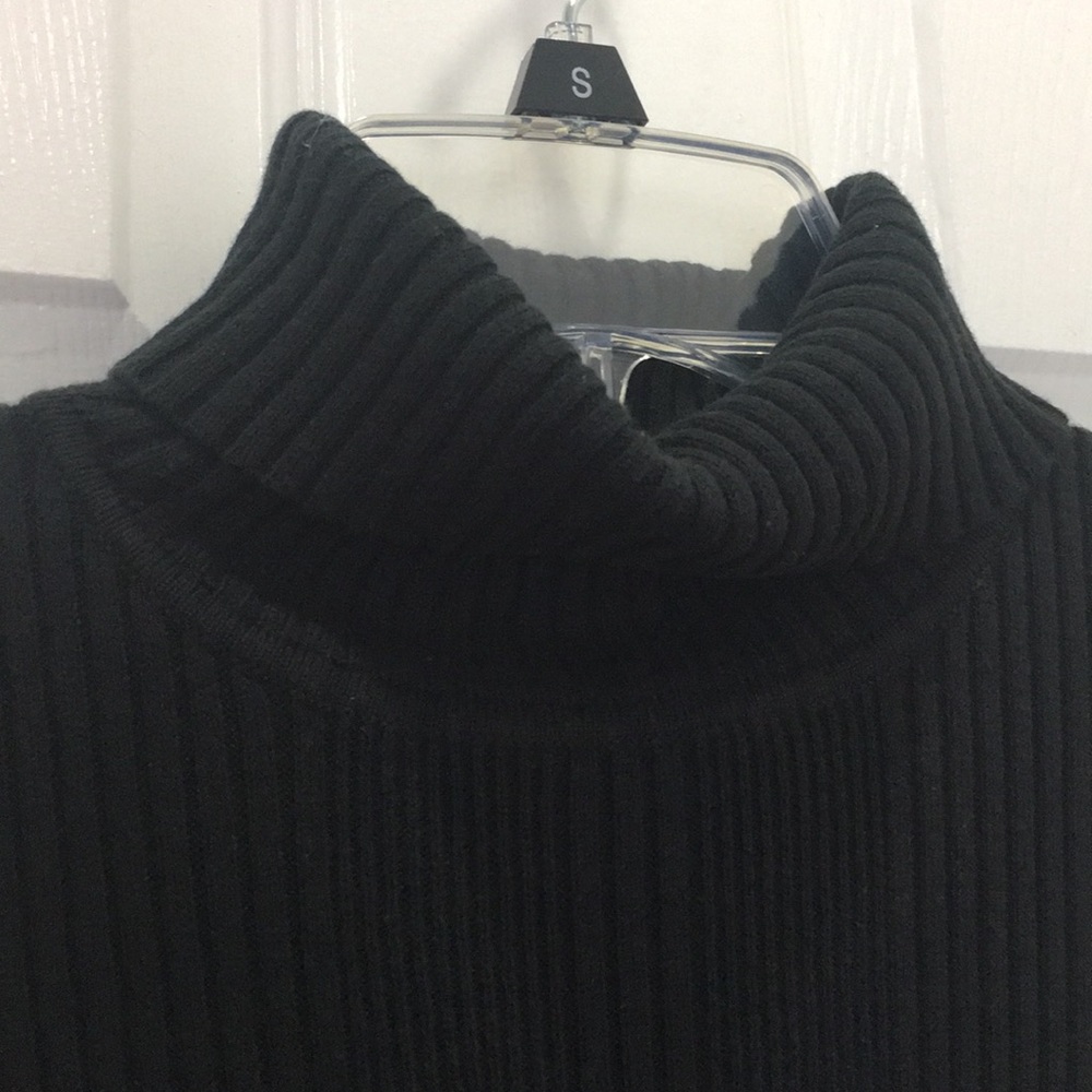 Black dressy tank top - Picture 2 of 3